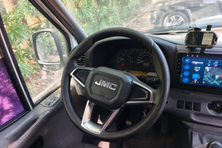 Used JMC Transit 2017 2.8T Commercial Version Short Wheelbase Mid-Roof 6/7/8-Seater JX493 Steering Wheel