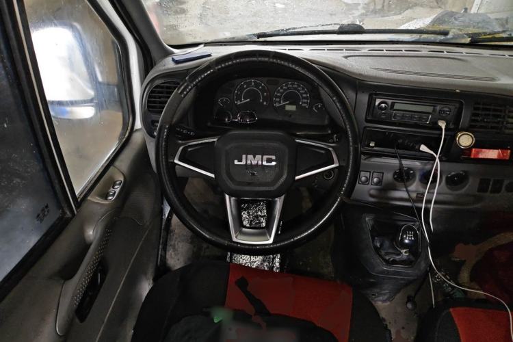 Used JMC Transit 2017 2.8T Commercial Version Short Wheelbase Mid-Roof 6/7/8-Seater JX493 Steering Wheel
