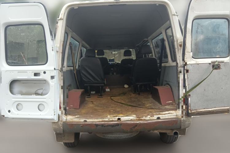 Used JMC Transit 2017 2.8T Commercial Version Long Wheelbase Mid-Roof 6/7/8-Seater JX493 Trunk