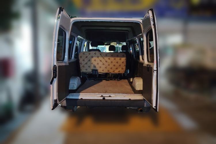 Used JMC Transit 2017 2.8T Commercial Version Short Wheelbase Mid-Roof 6/7/8-Seater JX493 Trunk