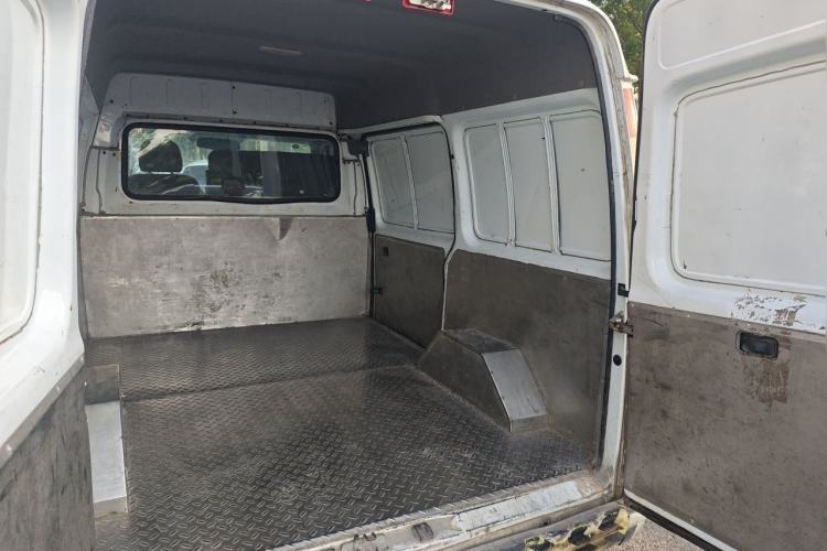 Used JMC Transit 2017 2.8T Commercial Version Short Wheelbase Mid-Roof 3-Seater JX493 Trunk