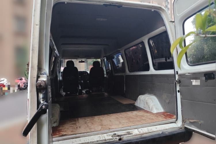 Used JMC Transit 2017 2.8T Commercial Version Long Wheelbase Mid-Roof 6/7/8-Seater JX493 Trunk