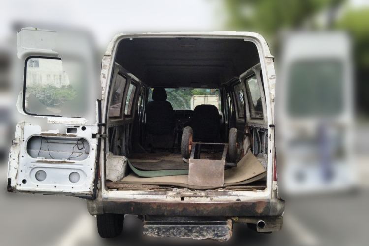 Used JMC Transit 2017 2.8T Commercial Version Long Wheelbase Mid-Roof 6/7/8-Seater JX493 Trunk