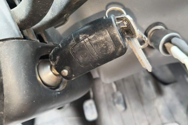 Used JMC Transit 2017 2.8T Commercial Version Long Wheelbase Mid-Roof 6/7/8-Seater JX493 Vehicle Key