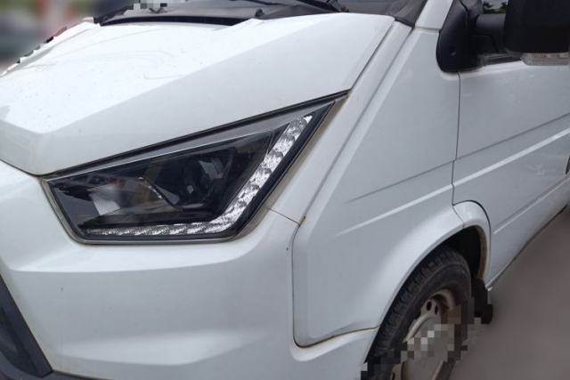 Used JMC Transit 2017 2.8T Commercial Version Short Wheelbase Mid-Roof 3-Seater JX493