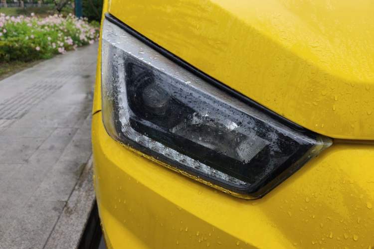 Used JMC Transit  Right Front Headlight