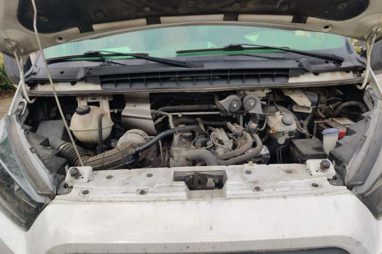 Used JMC Transit  Engine Bay