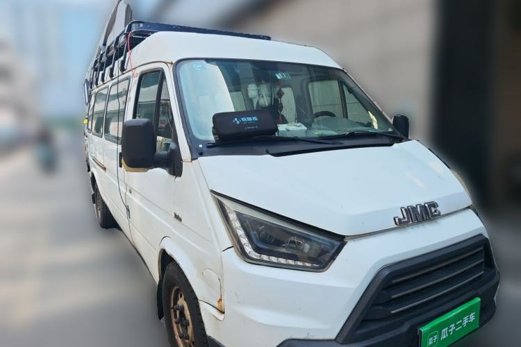 Used JMC Transit  Front Right 45 Deg