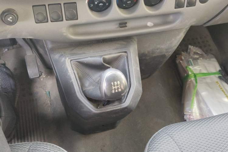 Used JMC Transit  Gear Lever
