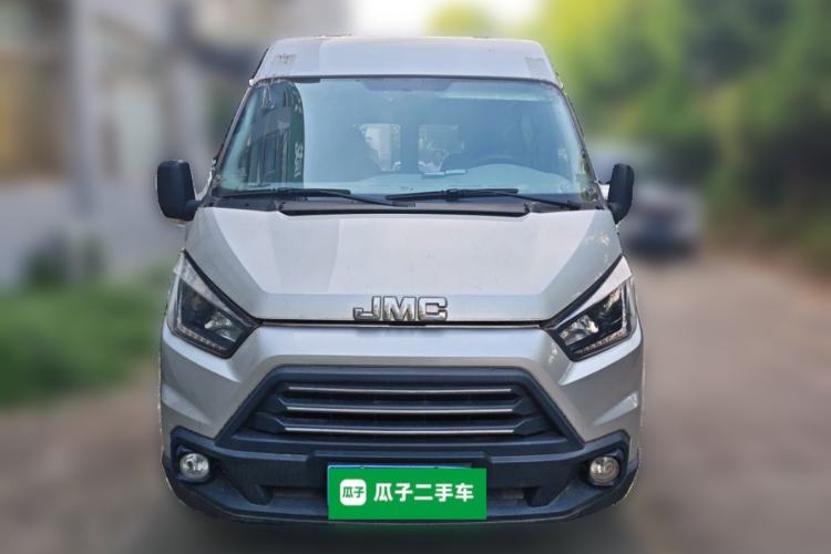 Used JMC Transit 2019 2.8T Commercial Version Long Wheelbase Mid-Roof 6-Seater Rear Single Tire China VI Emission Standard – JX493 Front