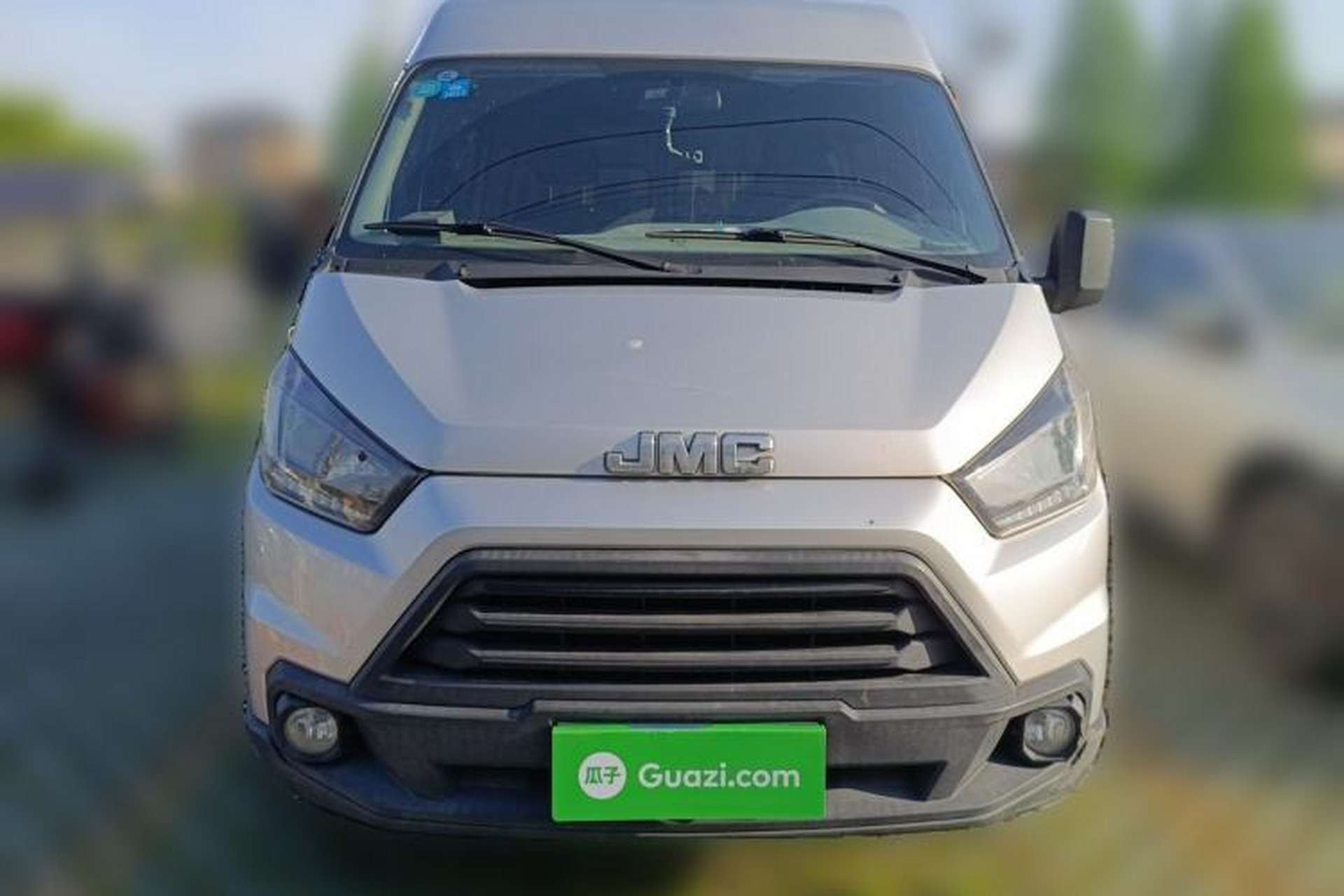 Used JMC Transit 2019 2.8T Commercial Version Long Wheelbase Mid-Roof 6-Seater Rear Single Tire China VI Emission Standard – JX493 Front