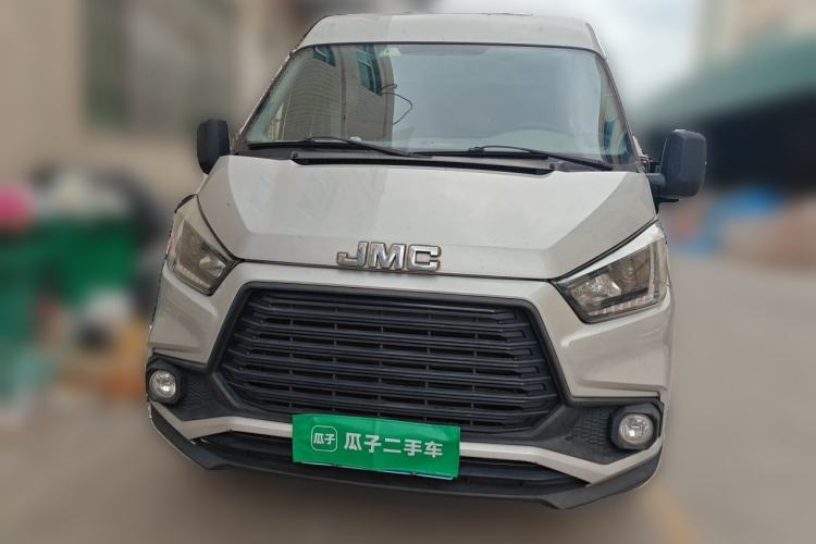 Used JMC Transit 2019 2.8T Commercial Version Long Wheelbase Mid-Roof 3-Seater Rear Single Tire China VI Emission Standard – JX493 Front