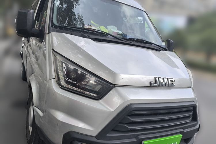 Used JMC Transit 2019 2.8T Commercial Version Short Wheelbase Mid-Roof 6-Seater China VI JX493 Front Right 45 Deg