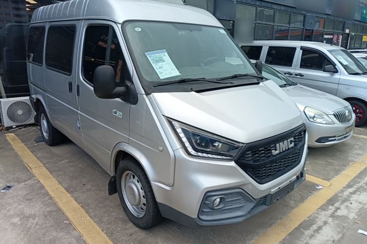 Used JMC Transit 2019 2.8T Commercial Version Short Wheelbase Mid-Roof 6-Seater China VI JX493 Front Right 45 Deg