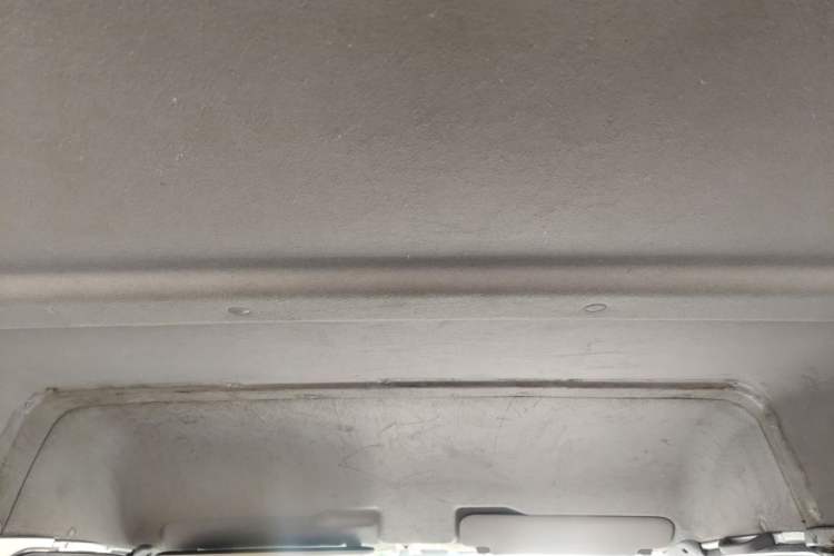 Used JMC Transit 2019 2.8T Commercial Version Short Wheelbase Mid-Roof 6-Seater China VI JX493 Headliner