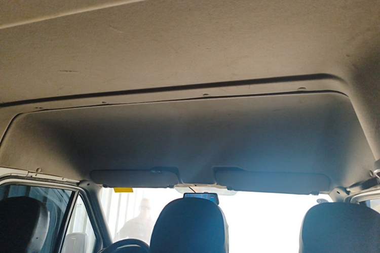 Used JMC Transit 2019 2.8T Commercial Version Short Wheelbase Mid-Roof 6-Seater China VI JX493 Headliner