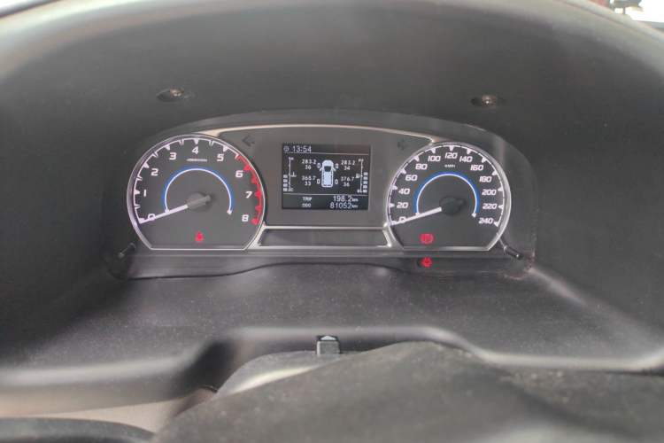 Used JMC Transit 2019 2.8T Commercial Version Short Wheelbase Low Roof 6-Seater China VI Emission Standard JX493 Instrument Cluster