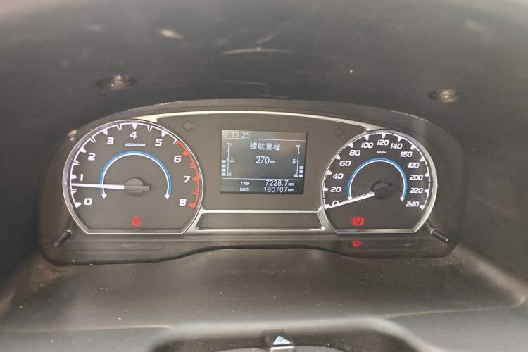 Used JMC Transit 2019 2.8T Commercial Version Long Wheelbase Mid-Roof 3-Seater Rear Single Tire China VI Emission Standard – JX493 Instrument Cluster