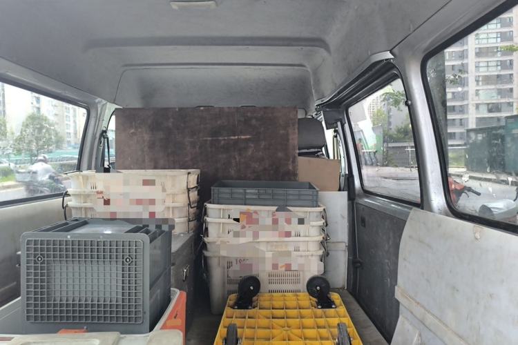 Used JMC Transit 2019 2.8T Commercial Version Short Wheelbase Mid-Roof 6-Seater China VI JX493 Left Rear Seat