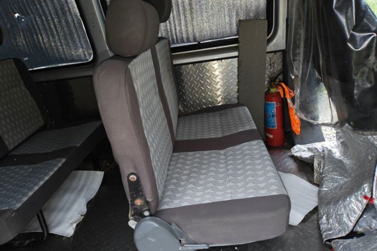 Used JMC Transit 2019 2.8T Commercial Version Long Wheelbase Mid-Roof 6-Seater Rear Single Tire China VI Emission Standard – JX493 Left Rear Seat