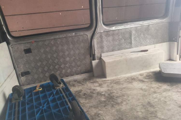 Used JMC Transit 2019 2.8T Commercial Version Short Wheelbase Mid-Roof 6-Seater China VI JX493 Left Rear Seat