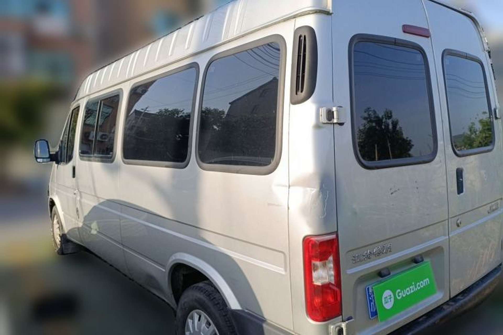 Used JMC Transit 2019 2.8T Commercial Version Long Wheelbase Mid-Roof 6-Seater Rear Single Tire China VI Emission Standard – JX493 Rear Left 45 Deg