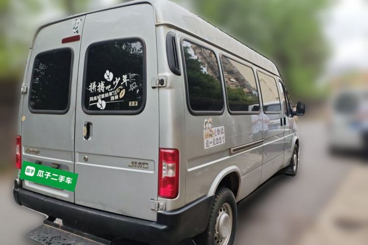 Used JMC Transit 2019 2.8T Commercial Version Long Wheelbase Mid-Roof 6-Seater Rear Single Tire China VI Emission Standard – JX493 Rear Right 45 Deg
