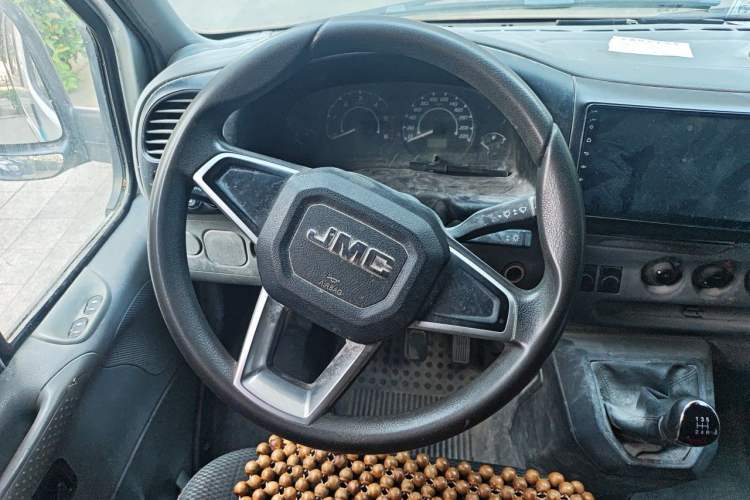 Used JMC Transit 2019 2.8T Commercial Version Short Wheelbase Mid-Roof 6-Seater China VI JX493 Steering Wheel