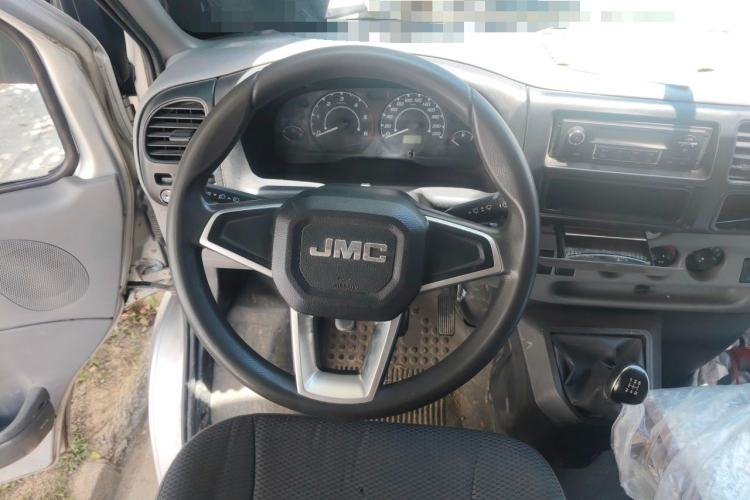 Used JMC Transit 2019 2.8T Commercial Version Short Wheelbase Mid-Roof 6-Seater China VI JX493 Steering Wheel