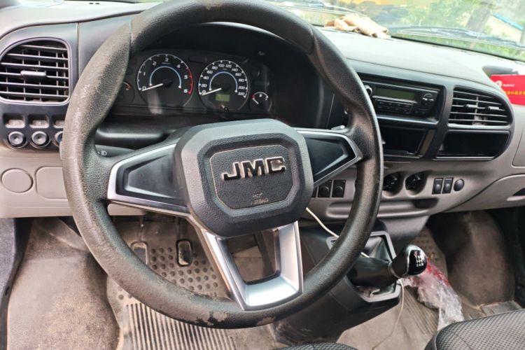 Used JMC Transit 2019 2.8T Commercial Version Short Wheelbase Mid-Roof 6-Seater China VI JX493 Steering Wheel