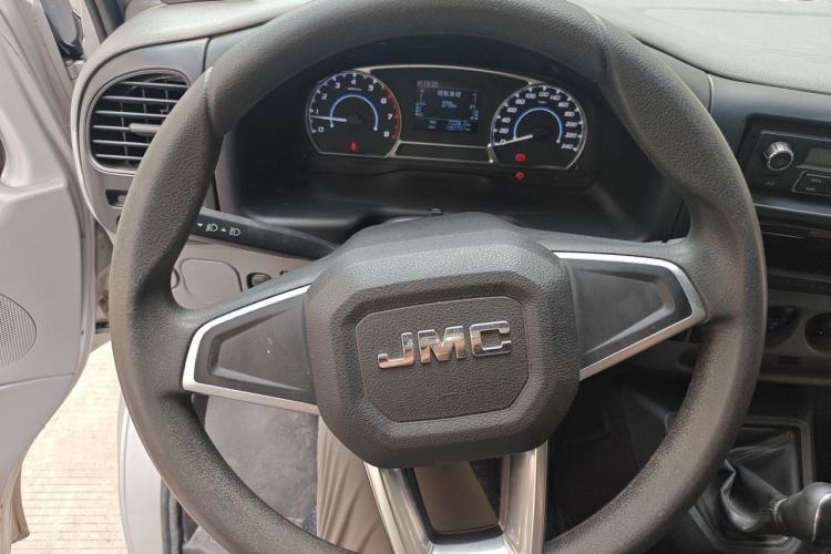 Used JMC Transit 2019 2.8T Commercial Version Long Wheelbase Mid-Roof 3-Seater Rear Single Tire China VI Emission Standard – JX493 Steering Wheel