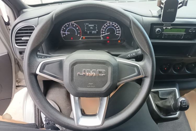 Used JMC Transit 2019 2.8T Commercial Version Short Wheelbase Mid-Roof 6-Seater China VI JX493 Steering Wheel