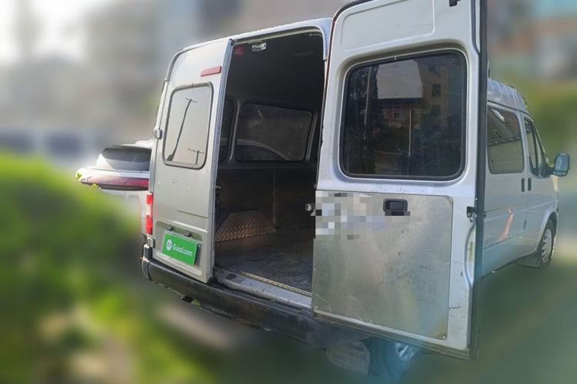 Used JMC Transit 2019 2.8T Commercial Version Long Wheelbase Mid-Roof 6-Seater Rear Single Tire China VI Emission Standard – JX493 Trunk