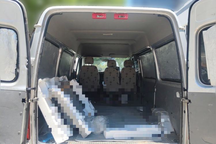 Used JMC Transit 2019 2.8T Commercial Version Short Wheelbase Mid-Roof 6-Seater China VI JX493 Trunk