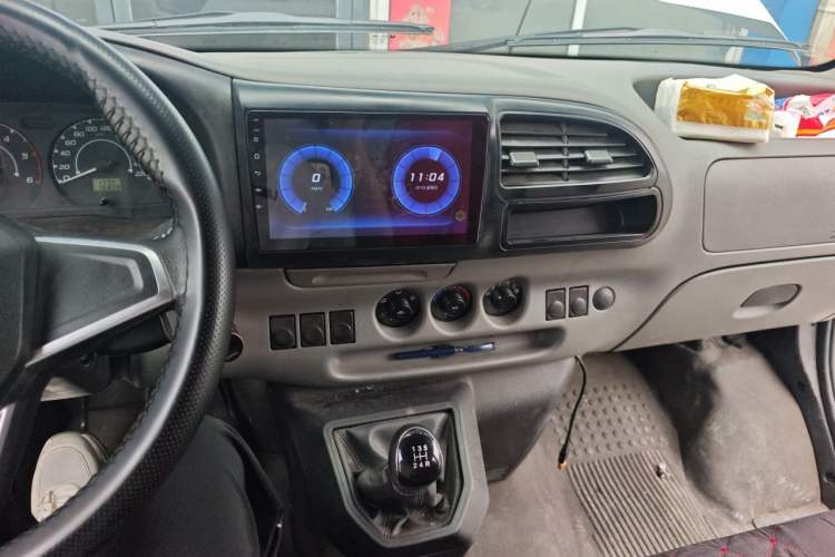 Used JMC Transit 2019 2.8T Commercial Version Short Wheelbase Mid-Roof 6-Seater China VI JX493 Audio And AC Panel
