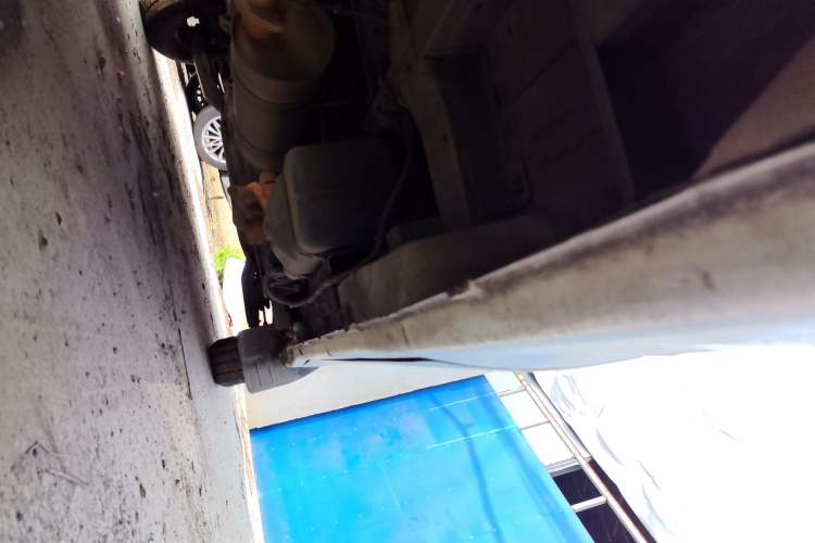 Used JMC Transit 2019 2.8T Commercial Version Long Wheelbase Mid-Roof 6-Seater Rear Single Tire China VI Emission Standard – JX493 Chassis Rear Right