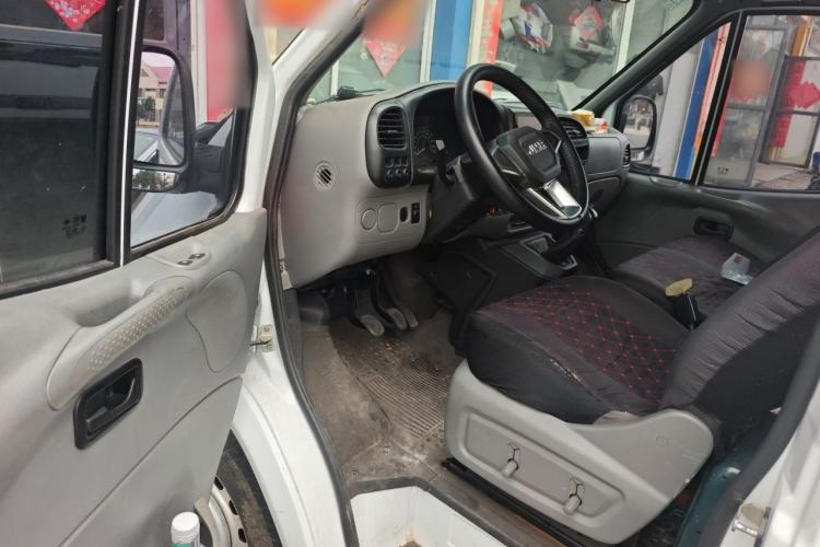 Used JMC Transit 2019 2.8T Commercial Version Short Wheelbase Mid-Roof 6-Seater China VI JX493 Driver Seat