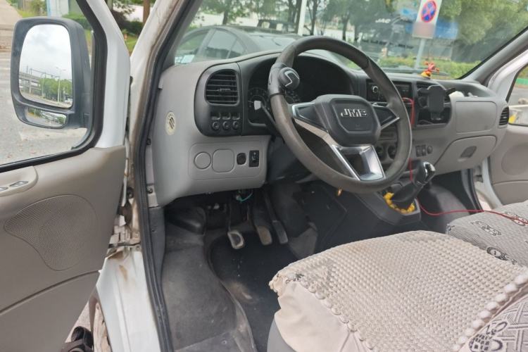 Used JMC Transit 2019 2.8T Commercial Version Short Wheelbase Mid-Roof 6-Seater China VI JX493 Driver Seat