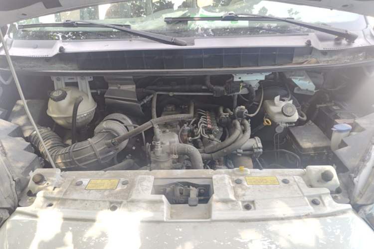 Used JMC Transit  Engine Bay