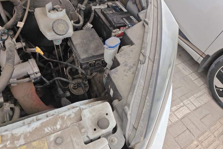 Used JMC Transit  Engine Bay Left