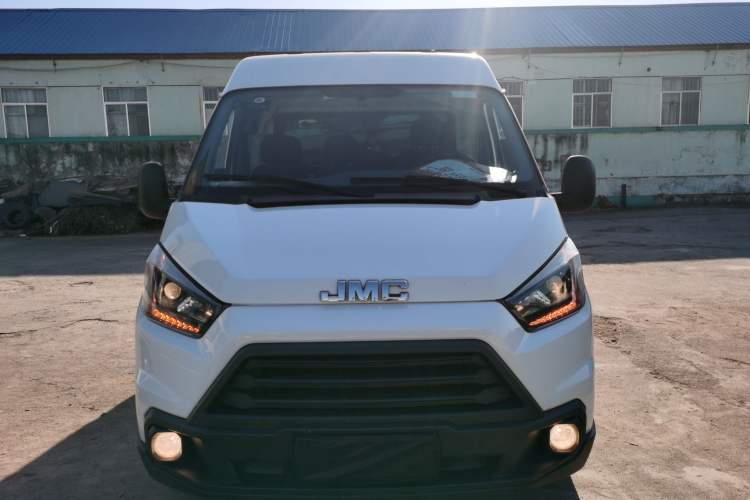 Used JMC Transit 2019 2.8T Commercial Version Short Wheelbase Mid-Roof 3-Seater China VI Standard JX493 Exterior 1