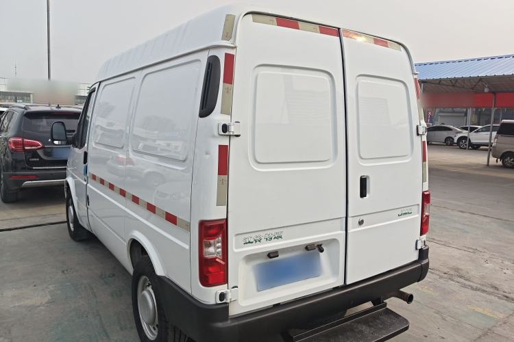 Used JMC Transit 2019 2.8T Commercial Version Short Wheelbase Mid-Roof 3-Seater China VI Standard JX493 Exterior 2
