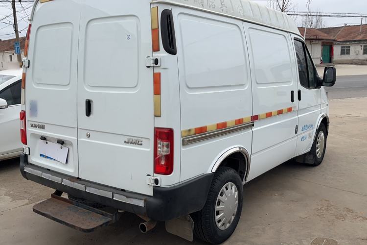 Used JMC Transit 2019 2.8T Commercial Version Short Wheelbase Mid-Roof 3-Seater China VI Standard JX493 Exterior 3