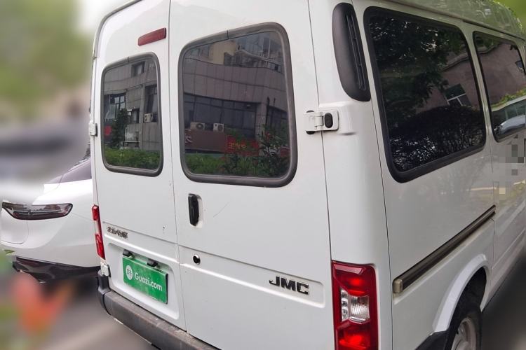 Used JMC Transit 2019 2.8T Commercial Version Short Wheelbase Mid-Roof 6-Seater China VI JX493 Exterior 4