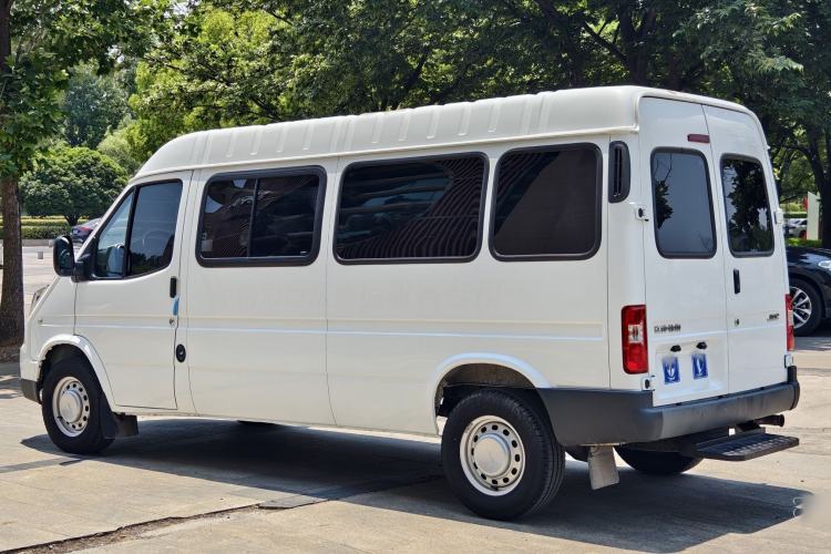 Used JMC Transit 2019 2.8T Commercial Version Long Wheelbase Mid-Roof 6-Seater Rear Single Tire China VI Emission Standard – JX493 Exterior 6