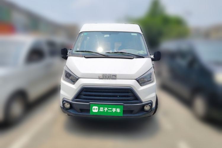 Used JMC Transit 2019 2.8T Commercial Version Long Wheelbase Mid-Roof 6-Seater Rear Single Tire China VI Emission Standard – JX493 Front