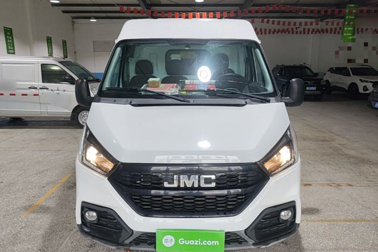 Used JMC Transit 2019 2.8T Commercial Version Short Wheelbase Mid-Roof 3-Seater China VI Standard JX493 Front