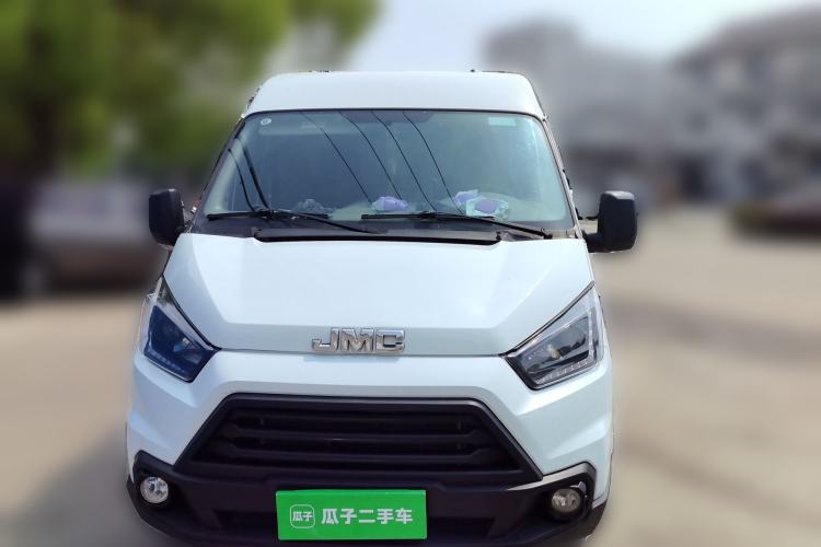 Used JMC Transit 2019 2.8T Commercial Version Long Wheelbase Mid-Roof 6-Seater Rear Single Tire China VI Emission Standard – JX493 Front