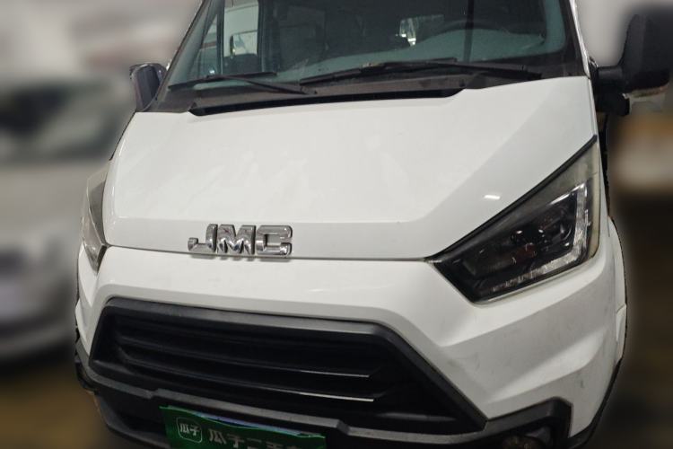 Used JMC Transit 2019 2.8T Commercial Version Long Wheelbase Mid-Roof 6-Seater Rear Single Tire China VI Emission Standard – JX493 Front
