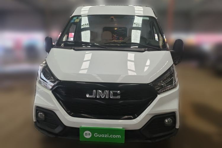 Used JMC Transit 2019 2.8T Commercial Version Long Wheelbase Mid-Roof 3-Seater Rear Single Tire China VI Emission Standard – JX493 Front
